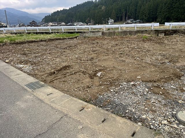 鯖江市北中町